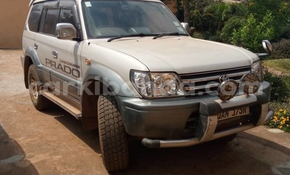 Buy Used Toyota Land Cruiser Prado Beige Car in Kampala in Uganda Buy Used Toyota Land Cruiser Prado Beige Car in Kampala in Uganda
