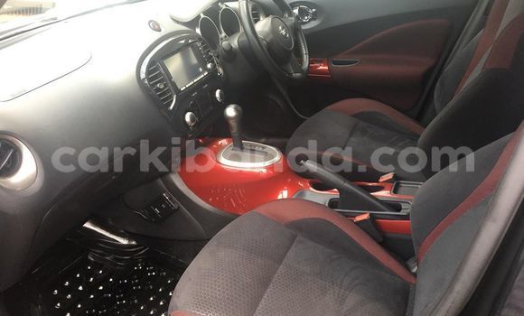 Gura Yakoze Nissan Juke Black Imodoka i Kampala mu Uganda Gura Yakoze Nissan Juke Black Imodoka i Kampala mu Uganda