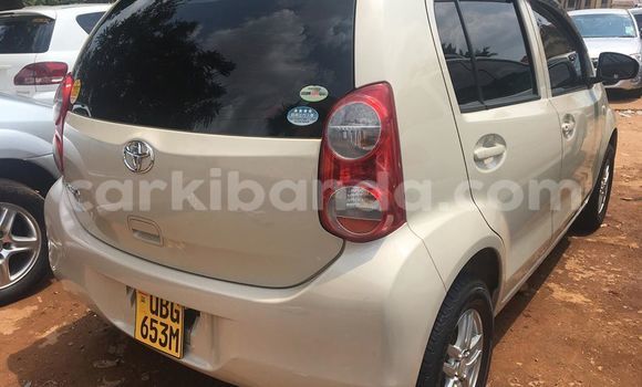 Acheter Occasion Voiture Toyota Passo Beige à Kampala, Ouganda Acheter Occasion Voiture Toyota Passo Beige à Kampala, Ouganda