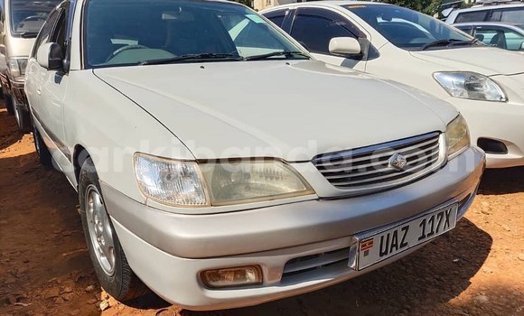 Gura Yakoze Toyota Premio Silver Imodoka i Kampala mu Uganda Gura Yakoze Toyota Premio Silver Imodoka i Kampala mu Uganda