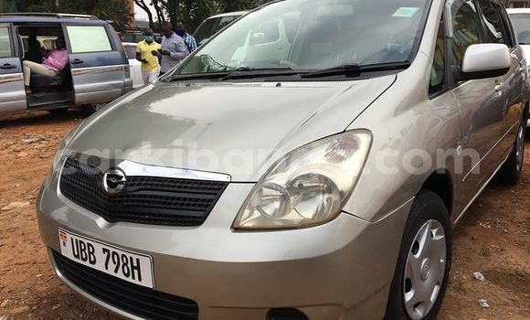 Acheter Occasion Voiture Toyota Spacio Gris à Kampala, Ouganda Acheter Occasion Voiture Toyota Spacio Gris à Kampala, Ouganda