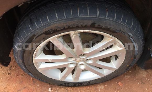 Acheter Occasion Voiture Subaru Forester Noir à Kampala, Ouganda Acheter Occasion Voiture Subaru Forester Noir à Kampala, Ouganda