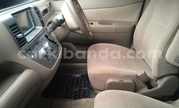 Gura Yakoze Toyota Raum Blue Imodoka i Kampala mu Uganda Gura Yakoze Toyota Raum Blue Imodoka i Kampala mu Uganda