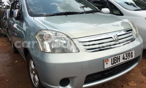 Gura Yakoze Toyota Raum Blue Imodoka i Kampala mu Uganda Gura Yakoze Toyota Raum Blue Imodoka i Kampala mu Uganda