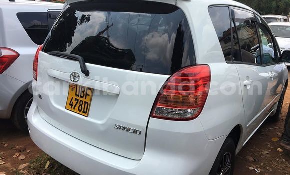 Gura Yakoze Toyota Spacio White Imodoka i Kampala mu Uganda Gura Yakoze Toyota Spacio White Imodoka i Kampala mu Uganda