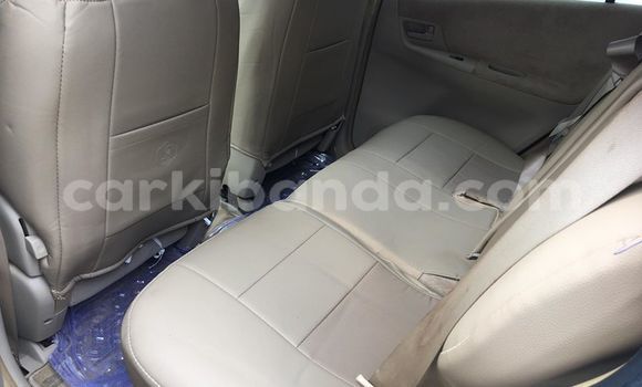 Gura Yakoze Toyota Spacio White Imodoka i Kampala mu Uganda Gura Yakoze Toyota Spacio White Imodoka i Kampala mu Uganda