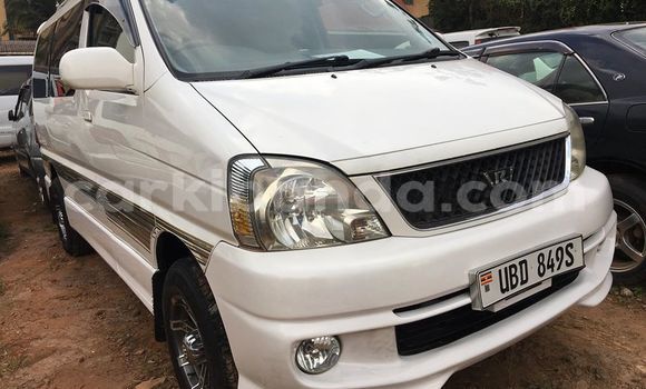 Buy Used Toyota Regius White Car in Kampala in Uganda