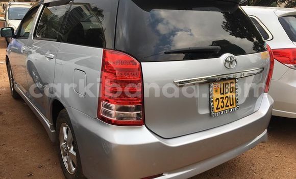 Acheter Occasion Voiture Toyota Wish Gris à Kampala, Ouganda Acheter Occasion Voiture Toyota Wish Gris à Kampala, Ouganda