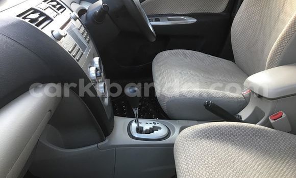 Acheter Occasion Voiture Toyota Belta Blanc à Kampala, Ouganda Acheter Occasion Voiture Toyota Belta Blanc à Kampala, Ouganda