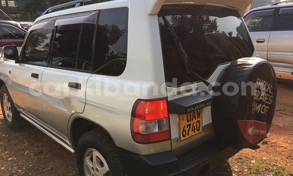 Acheter Occasion Voiture Mitsubishi Pajero iO Blanc à Kampala, Ouganda Acheter Occasion Voiture Mitsubishi Pajero iO Blanc à Kampala, Ouganda