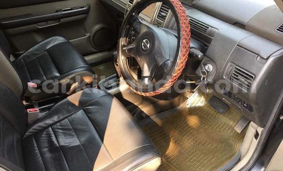 Gura Yakoze Nissan X–Trail Black Imodoka i Kampala mu Uganda Gura Yakoze Nissan X–Trail Black Imodoka i Kampala mu Uganda