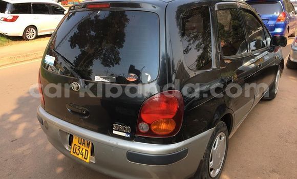 Gura Yakoze Toyota Spacio Black Imodoka i Kampala mu Uganda Gura Yakoze Toyota Spacio Black Imodoka i Kampala mu Uganda