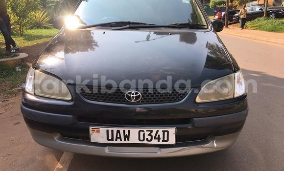 Gura Yakoze Toyota Spacio Black Imodoka i Kampala mu Uganda Gura Yakoze Toyota Spacio Black Imodoka i Kampala mu Uganda