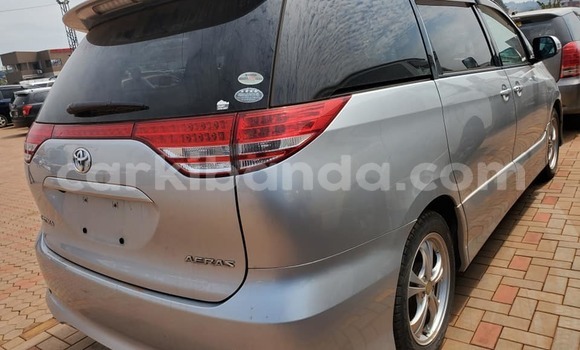 Gura Yakoze Toyota Estima Silver Imodoka i Kampala mu Uganda Gura Yakoze Toyota Estima Silver Imodoka i Kampala mu Uganda