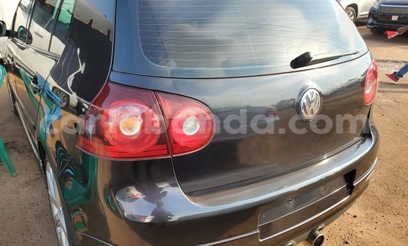 Gura Yakoze Volkswagen Golf Black Imodoka i Kampala mu Uganda Gura Yakoze Volkswagen Golf Black Imodoka i Kampala mu Uganda