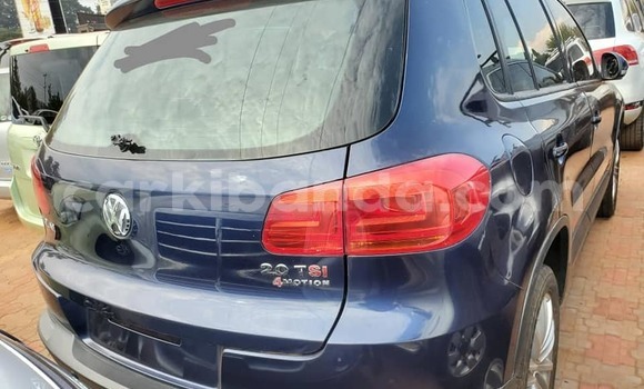 Gura Yakoze Volkswagen Tiguan Blue Imodoka i Kampala mu Uganda Gura Yakoze Volkswagen Tiguan Blue Imodoka i Kampala mu Uganda
