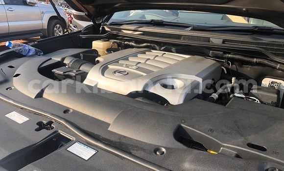 Gura Yakoze Lexus LX 570 Brown Imodoka i Kampala mu Uganda Gura Yakoze Lexus LX 570 Brown Imodoka i Kampala mu Uganda