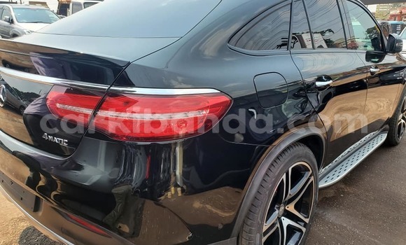 Gura Yakoze Mercedes‒Benz GLE Black Imodoka i Kampala mu Uganda Gura Yakoze Mercedes‒Benz GLE Black Imodoka i Kampala mu Uganda