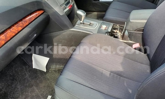 Gura Yakoze Subaru Legacy Silver Imodoka i Kampala mu Uganda Gura Yakoze Subaru Legacy Silver Imodoka i Kampala mu Uganda