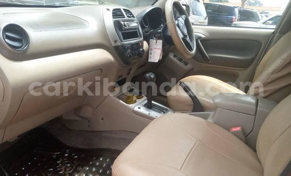 Nunua Ilio tumika Toyota RAV4 Fedha Gari ndani ya Adjumani nchini Kaskazini Nunua Ilio tumika Toyota RAV4 Fedha Gari ndani ya Adjumani nchini Kaskazini