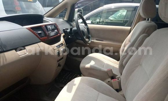 Nunua Ilio tumika Toyota Noah Nyeupe Gari ndani ya Adjumani nchini Kaskazini Nunua Ilio tumika Toyota Noah Nyeupe Gari ndani ya Adjumani nchini Kaskazini