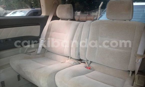 Nunua Ilio tumika Toyota Alphard Nyeupe Gari ndani ya Adjumani nchini Kaskazini Nunua Ilio tumika Toyota Alphard Nyeupe Gari ndani ya Adjumani nchini Kaskazini