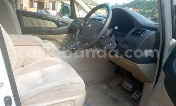 Nunua Ilio tumika Toyota Alphard Nyeupe Gari ndani ya Adjumani nchini Kaskazini Nunua Ilio tumika Toyota Alphard Nyeupe Gari ndani ya Adjumani nchini Kaskazini