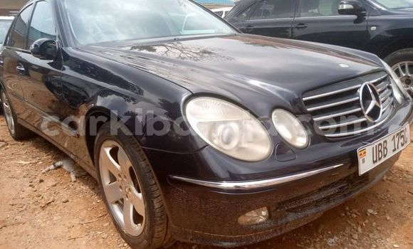 Nunua Ilio tumika Mercedes‒Benz E–Class Nyeusi Gari ndani ya Adjumani nchini Kaskazini Nunua Ilio tumika Mercedes‒Benz E–Class Nyeusi Gari ndani ya Adjumani nchini Kaskazini