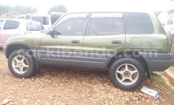 Gura Yakoze Toyota RAV4 Green Imodoka i Adjumani mu Northern Gura Yakoze Toyota RAV4 Green Imodoka i Adjumani mu Northern