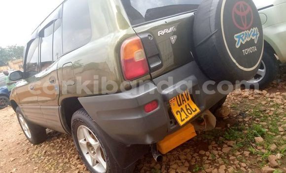 Nunua Ilio tumika Toyota RAV4 Kijani Gari ndani ya Adjumani nchini Kaskazini Nunua Ilio tumika Toyota RAV4 Kijani Gari ndani ya Adjumani nchini Kaskazini