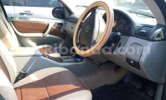 Nunua Ilio tumika Mercedes‒Benz ML–Class Fedha Gari ndani ya Adjumani nchini Kaskazini Nunua Ilio tumika Mercedes‒Benz ML–Class Fedha Gari ndani ya Adjumani nchini Kaskazini