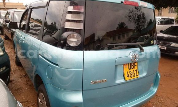 Buy Used Toyota Sienta Blue Car in Adjumani in Northern Buy Used Toyota Sienta Blue Car in Adjumani in Northern