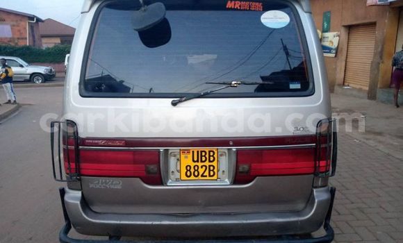Nunua Ilio tumika Toyota Hiace Nyingine Gari ndani ya Adjumani nchini Kaskazini Nunua Ilio tumika Toyota Hiace Nyingine Gari ndani ya Adjumani nchini Kaskazini