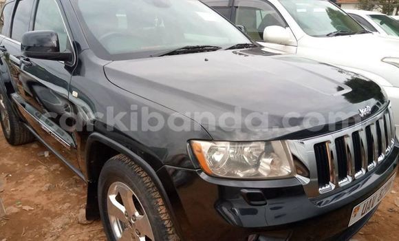 Nunua Ilio tumika Jeep Grand Cherokee Nyeusi Gari ndani ya Adjumani nchini Kaskazini