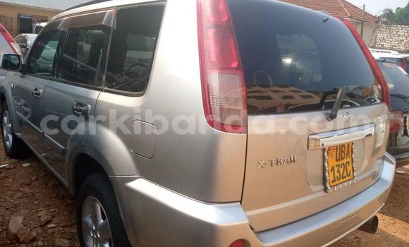 Nunua Ilio tumika Nissan X–Trail Fedha Gari ndani ya Adjumani nchini Kaskazini Nunua Ilio tumika Nissan X–Trail Fedha Gari ndani ya Adjumani nchini Kaskazini