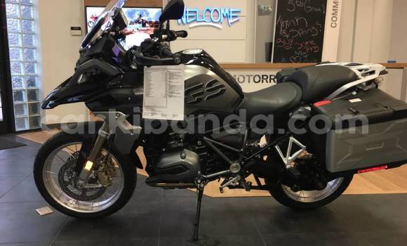 Acheter Neuf Moto BMW GS Noir à Import - Dubai, Ouganda Acheter Neuf Moto BMW GS Noir à Import - Dubai, Ouganda