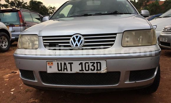 Gura Yakoze Volkswagen Polo Silver Imodoka i Kampala mu Uganda Gura Yakoze Volkswagen Polo Silver Imodoka i Kampala mu Uganda