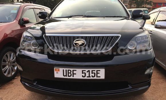 Gura Yakoze Toyota Harrier Black Imodoka i Adjumani mu Northern Gura Yakoze Toyota Harrier Black Imodoka i Adjumani mu Northern