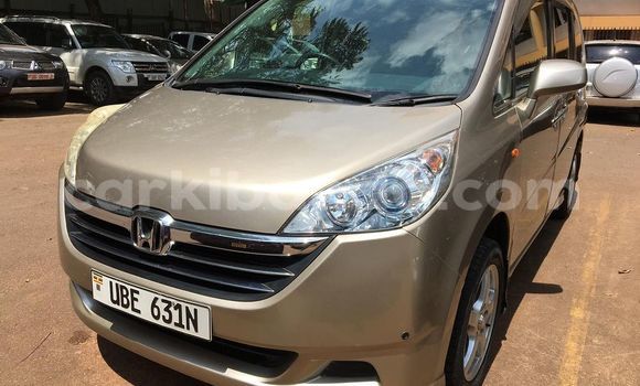 Buy Used Honda Stepwgn Beige Car in Adjumani in Northern