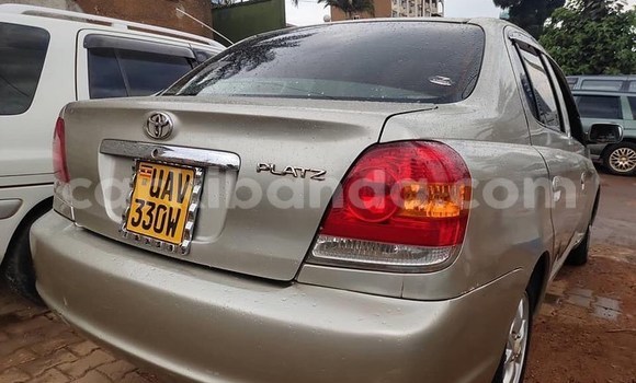 Gura Yakoze Toyota Platz Silver Imodoka i Adjumani mu Northern Gura Yakoze Toyota Platz Silver Imodoka i Adjumani mu Northern