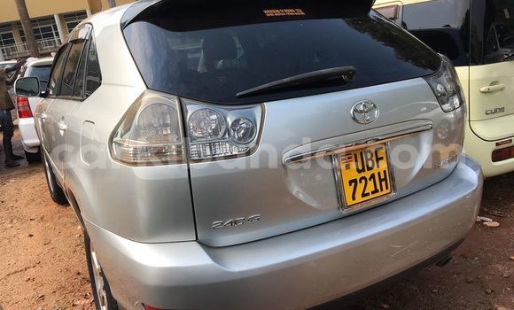 Gura Yakoze Toyota Harrier Silver Imodoka i Adjumani mu Northern Gura Yakoze Toyota Harrier Silver Imodoka i Adjumani mu Northern