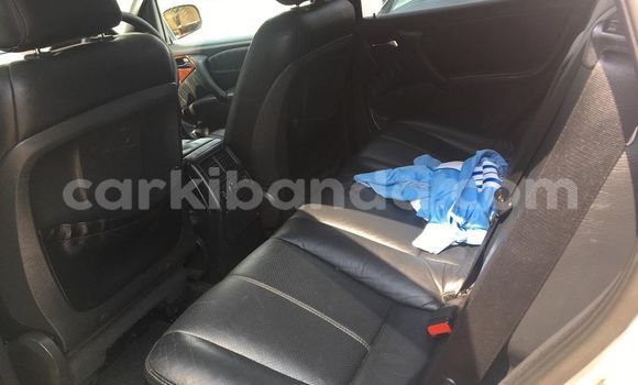Gura Yakoze Mercedes‒Benz ML–Class Silver Imodoka i Adjumani mu Northern Gura Yakoze Mercedes‒Benz ML–Class Silver Imodoka i Adjumani mu Northern