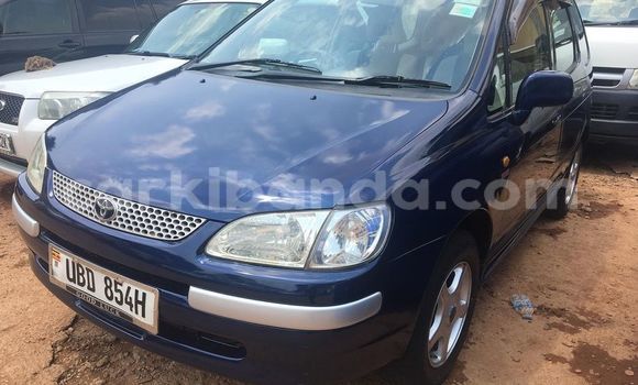 Gura Yakoze Toyota Spacio Blue Imodoka i Adjumani mu Northern Gura Yakoze Toyota Spacio Blue Imodoka i Adjumani mu Northern