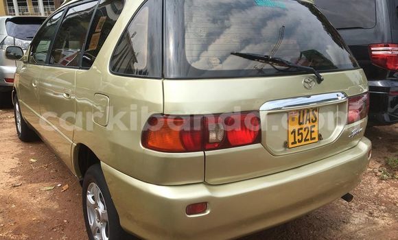 Gura Yakoze Toyota Ipsum Beige Imodoka i Adjumani mu Northern Gura Yakoze Toyota Ipsum Beige Imodoka i Adjumani mu Northern