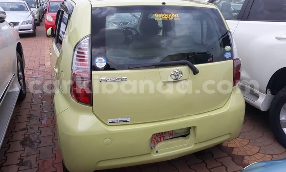 Buy Used Toyota Sienta Blue Car in Kampala in Uganda Buy Used Toyota Sienta Blue Car in Kampala in Uganda