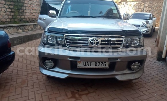 Buy Used Toyota Land Cruiser Silver Car in Kampala in Uganda Buy Used Toyota Land Cruiser Silver Car in Kampala in Uganda