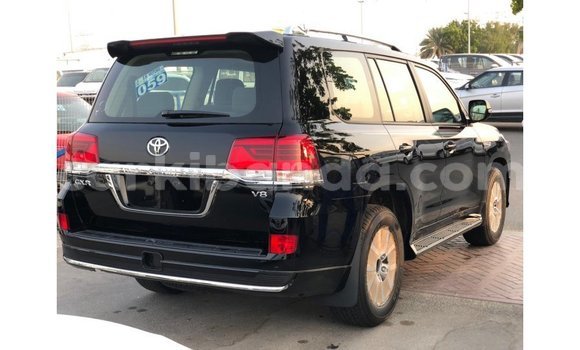Buy Import Toyota Land Cruiser Black Car in Import - Dubai in Uganda Buy Import Toyota Land Cruiser Black Car in Import - Dubai in Uganda