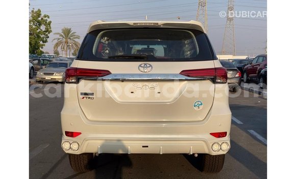 Gura Imported Toyota Fortuner White Imodoka i Import - Dubai mu Uganda Gura Imported Toyota Fortuner White Imodoka i Import - Dubai mu Uganda
