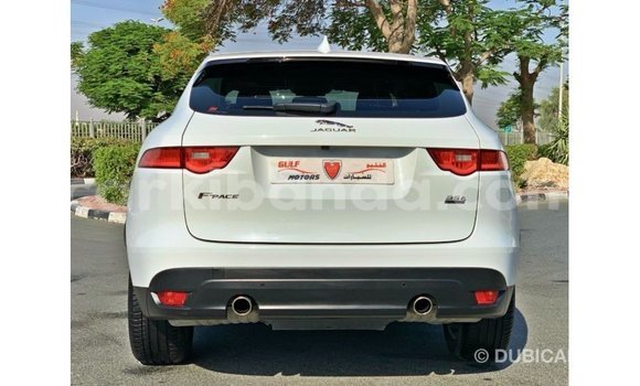 Acheter Import Voiture Jaguar F-Pace Blanc à Import - Dubai, Ouganda Acheter Import Voiture Jaguar F-Pace Blanc à Import - Dubai, Ouganda