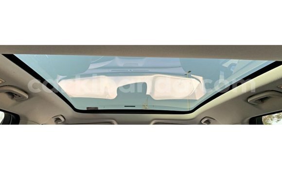 Acheter Import Voiture Jaguar F-Pace Blanc à Import - Dubai, Ouganda Acheter Import Voiture Jaguar F-Pace Blanc à Import - Dubai, Ouganda